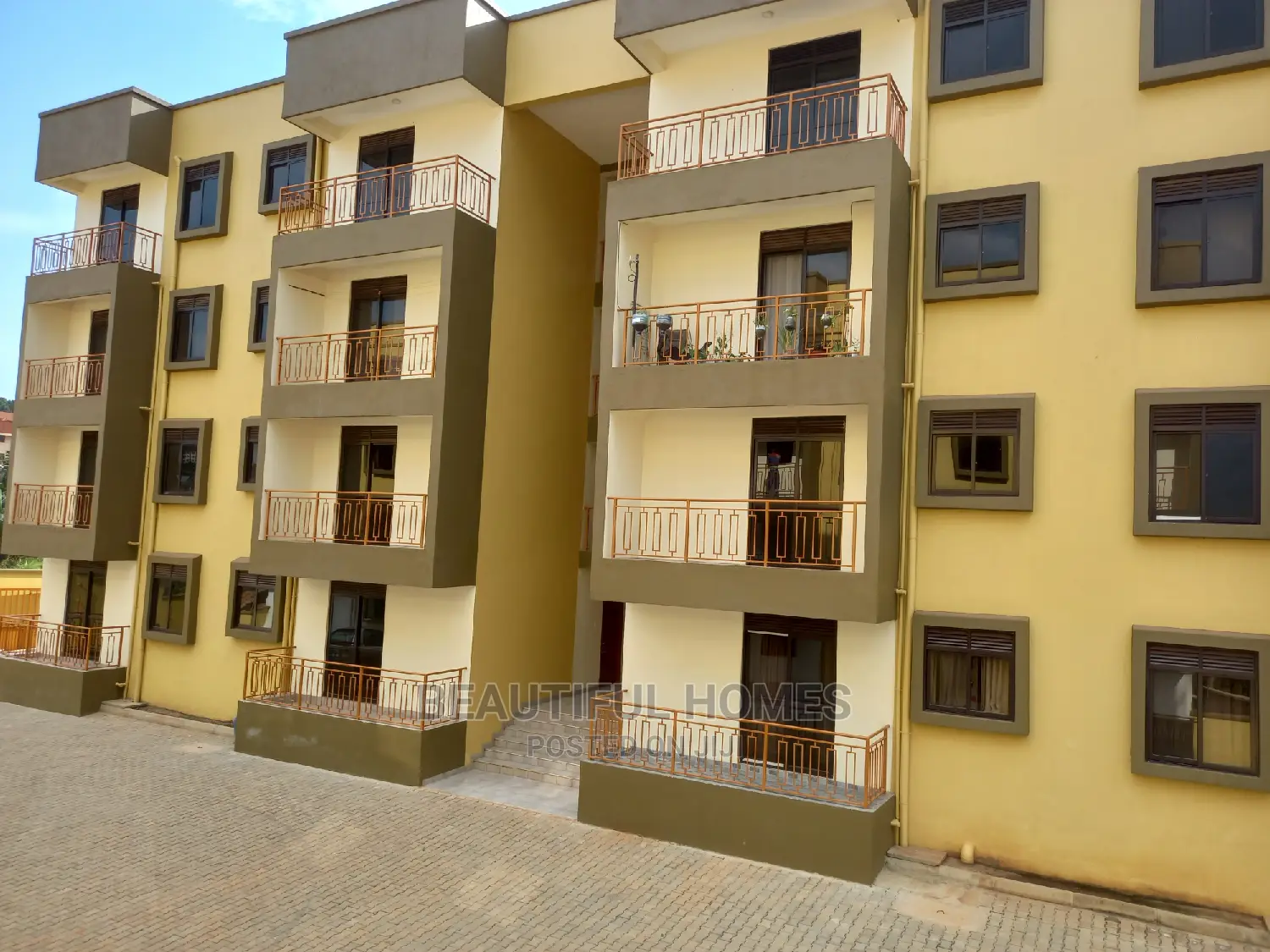 Furnished 3bdrm Condo in Kisaasi Tarmacked, Central Division for Sale