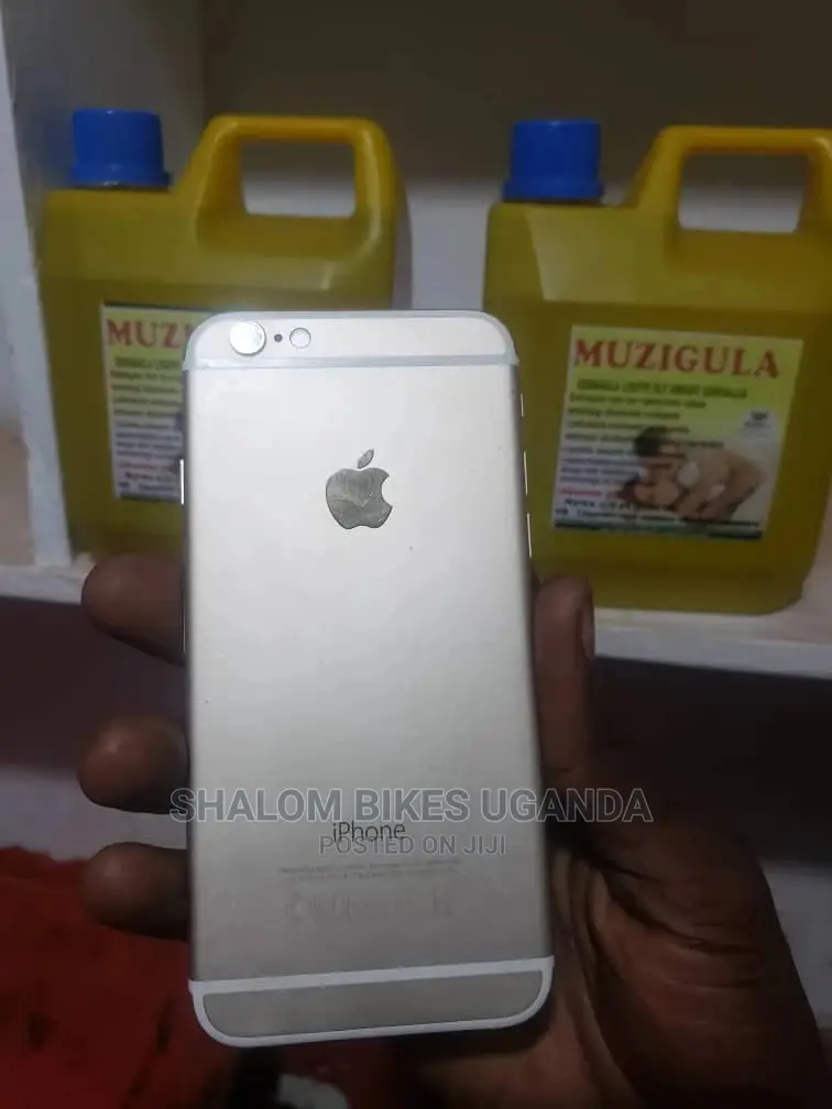 Apple iPhone 6 16 GB Gray