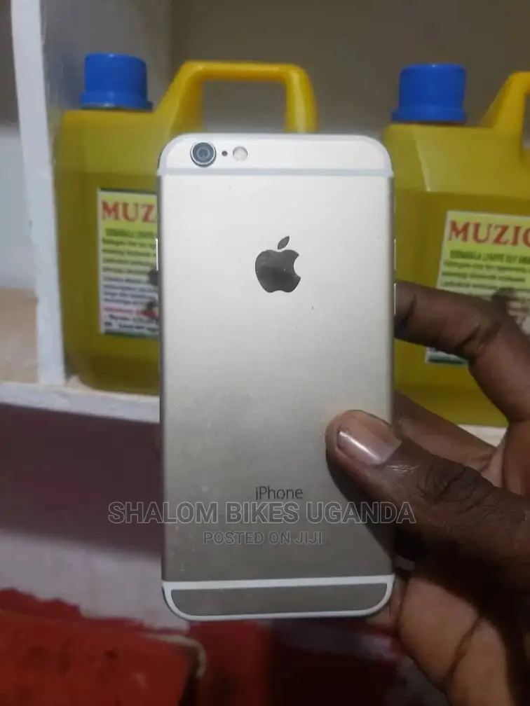 Apple iPhone 6 16 GB Gray