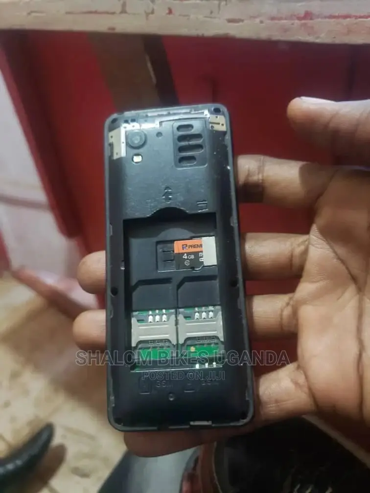 Tecno Q1 Gray