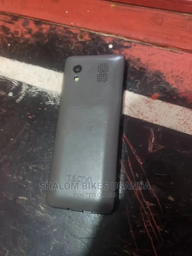 Tecno Q1 Gray