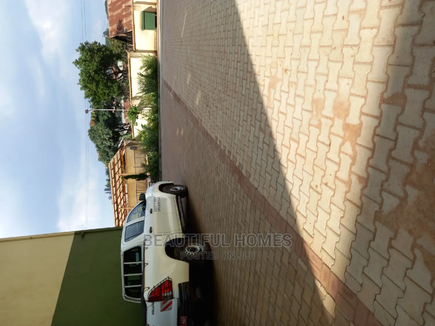 Furnished 2bdrm Condo in Bukoto, Central Division for Sale