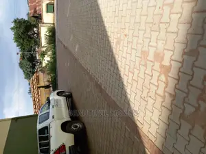 Furnished 2bdrm Condo in Bukoto, Central Division for Sale