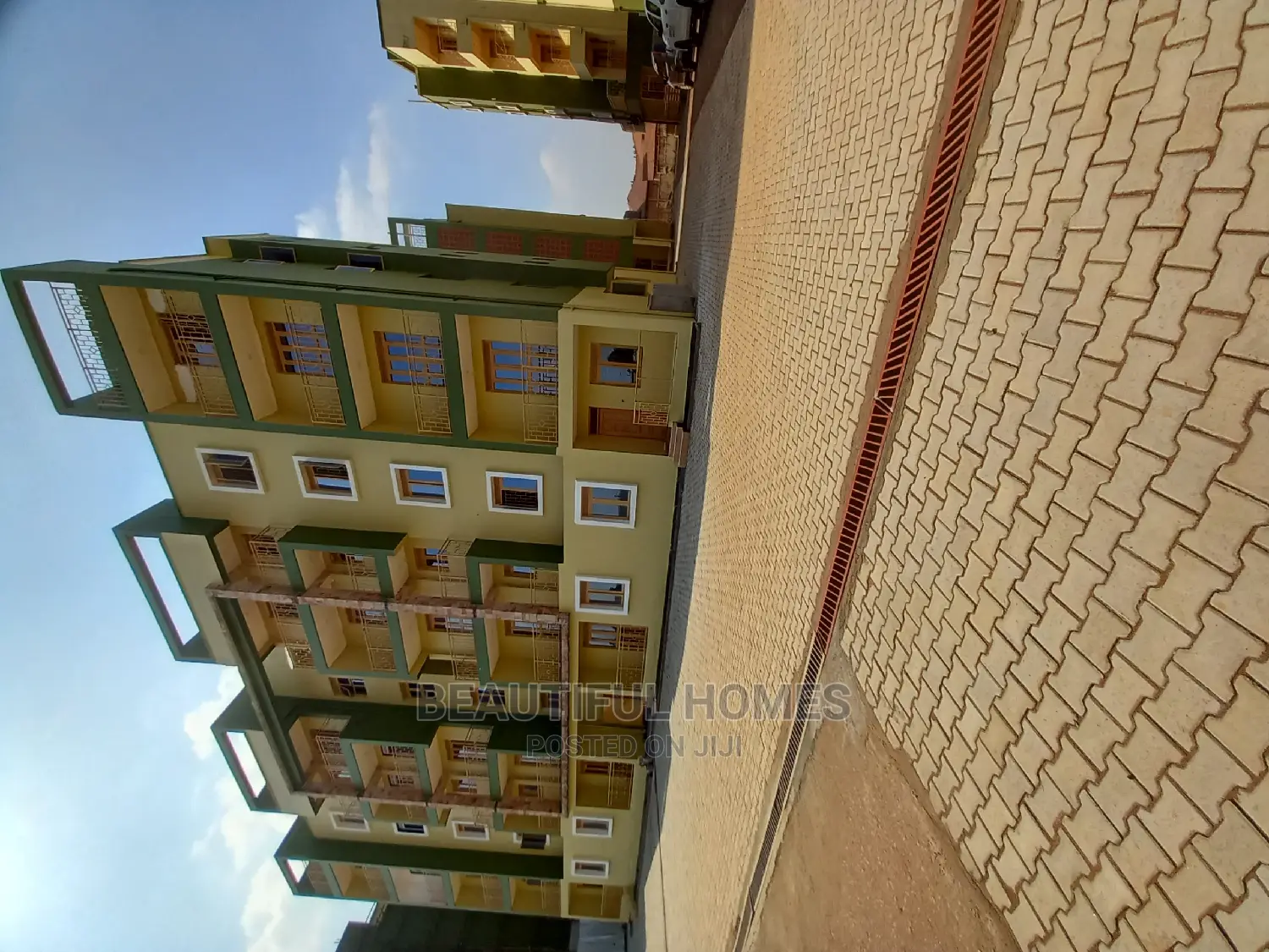 Furnished 2bdrm Condo in Bukoto, Central Division for Sale
