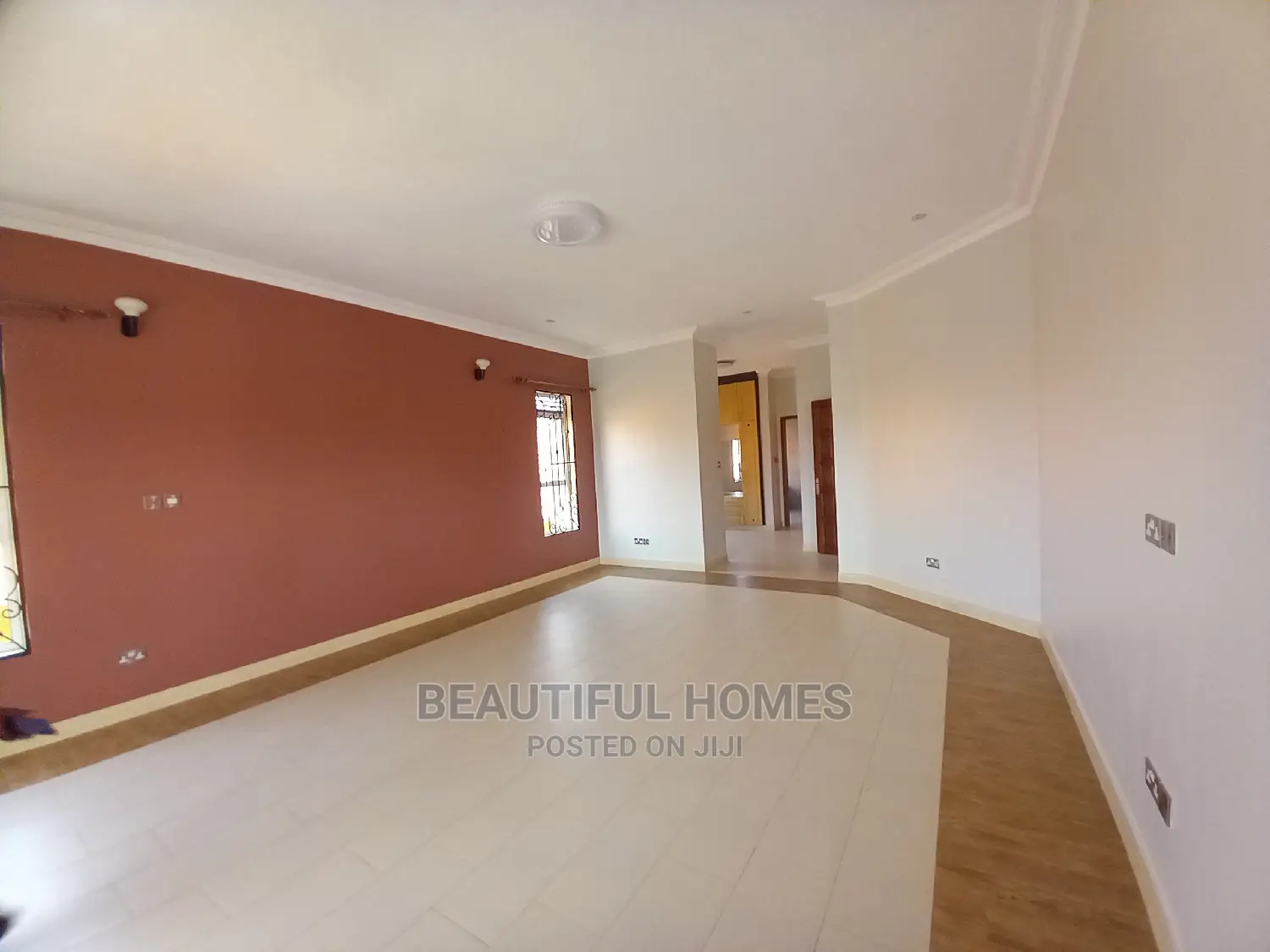 Furnished 6bdrm Mansion in Kira Tarmacked, Central Division for Sale