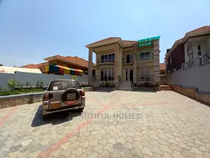 Furnished 6bdrm House in Kira Tarmacked for Sale