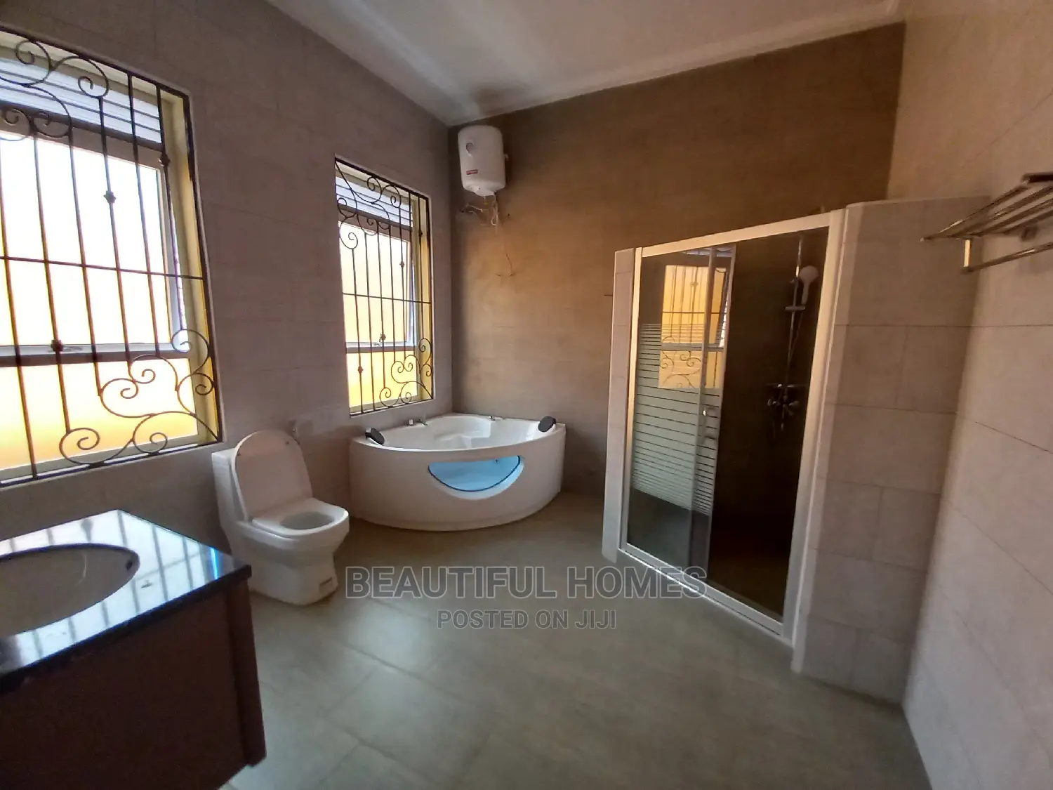 Furnished 6bdrm House in Kira High End for Sale