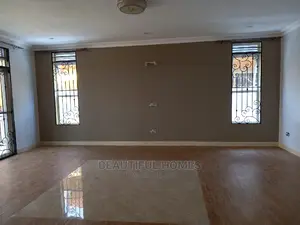 Furnished 6bdrm Mansion in Kira First Class for Sale