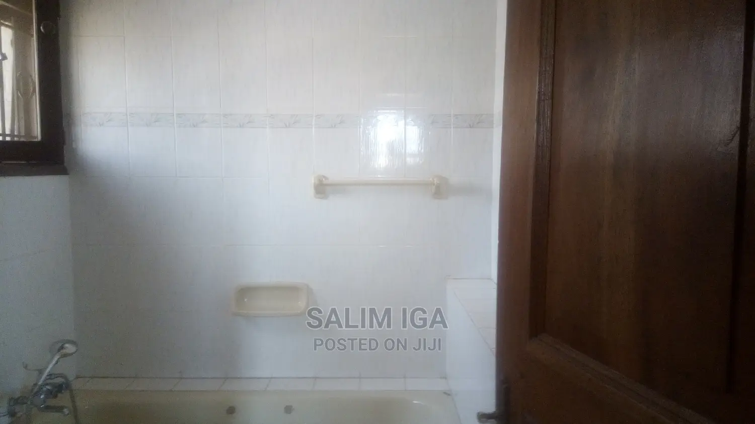 5bdrm Duplex in Kololo Property, Central Division for Rent