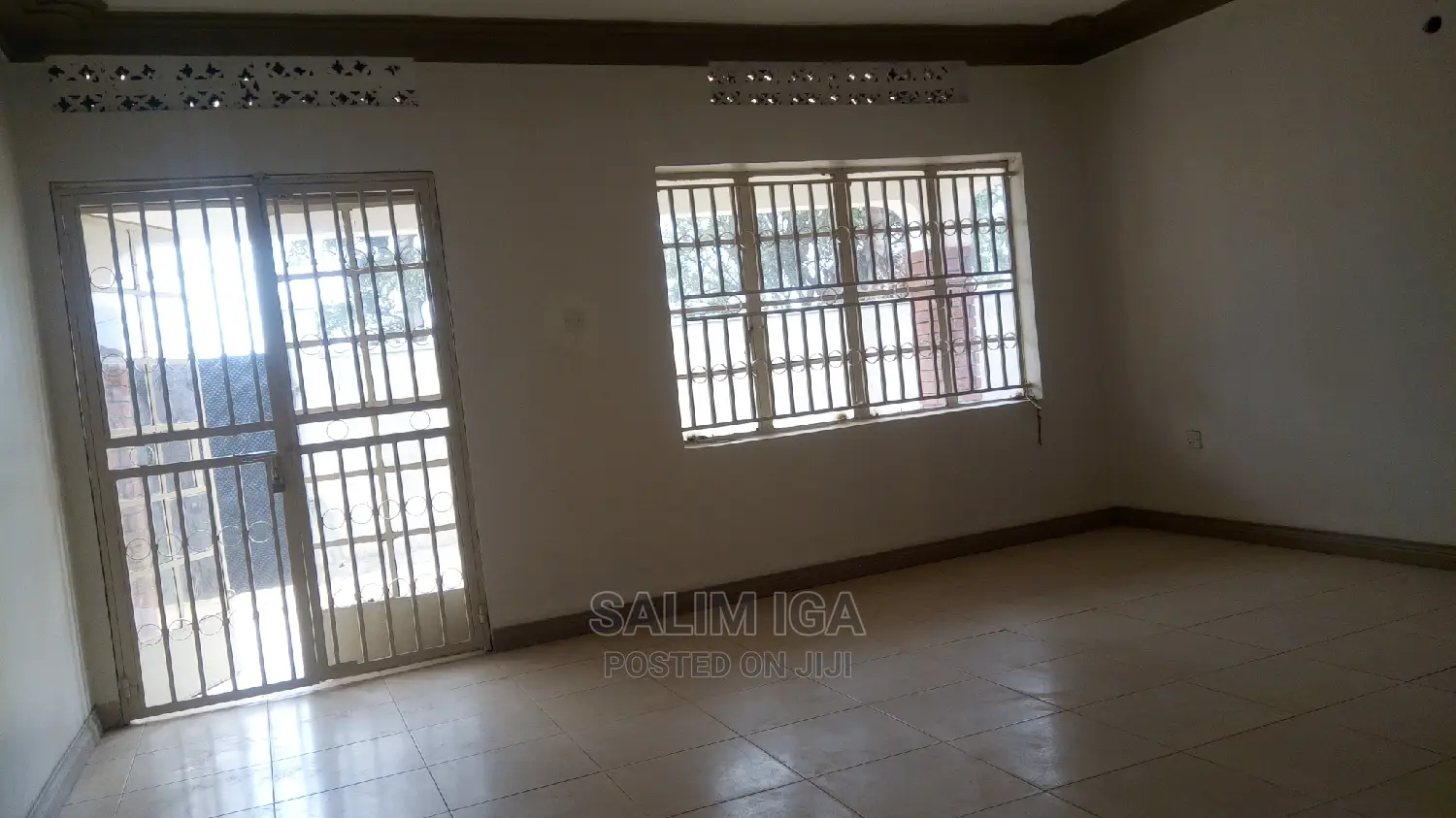 5bdrm Duplex in Kololo Property, Central Division for Rent
