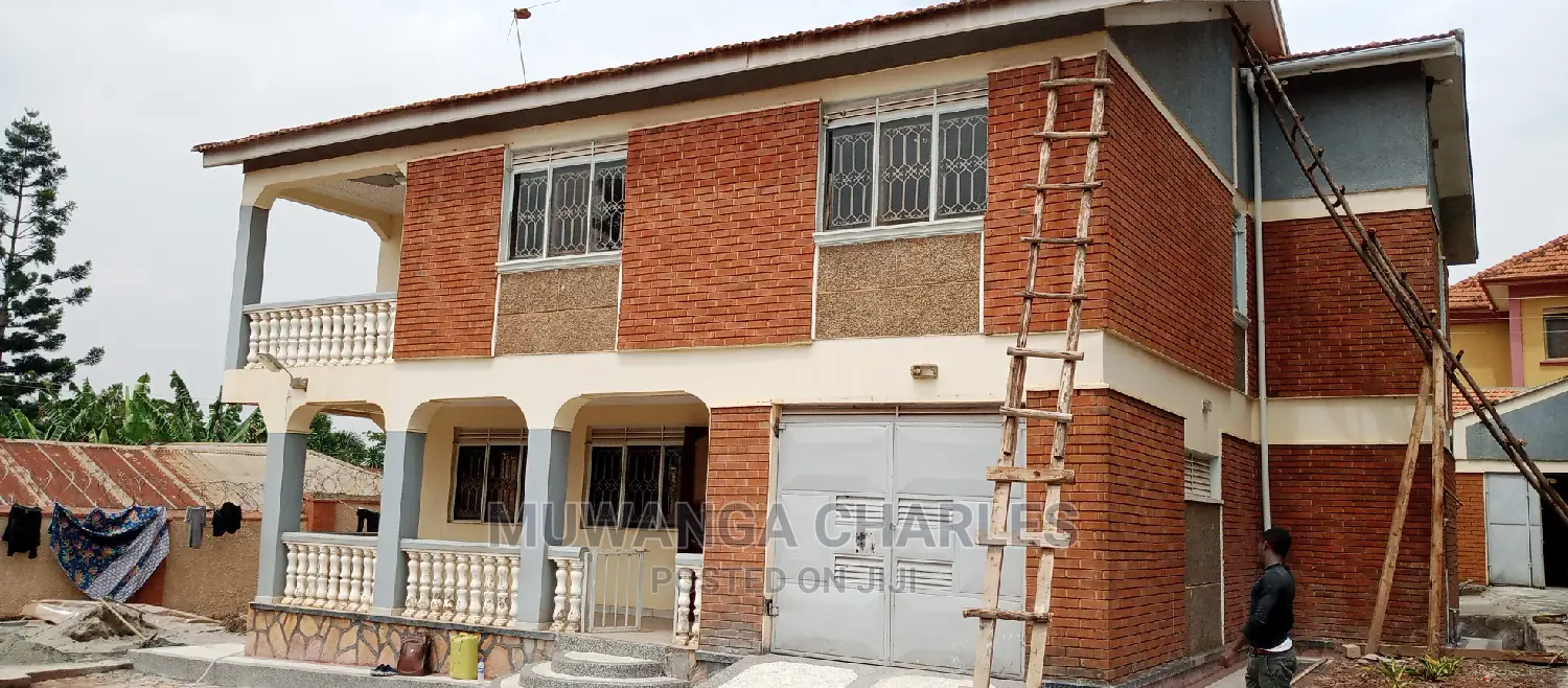 5bdrm Duplex in Fs Properties Ltd, Central Division for Rent