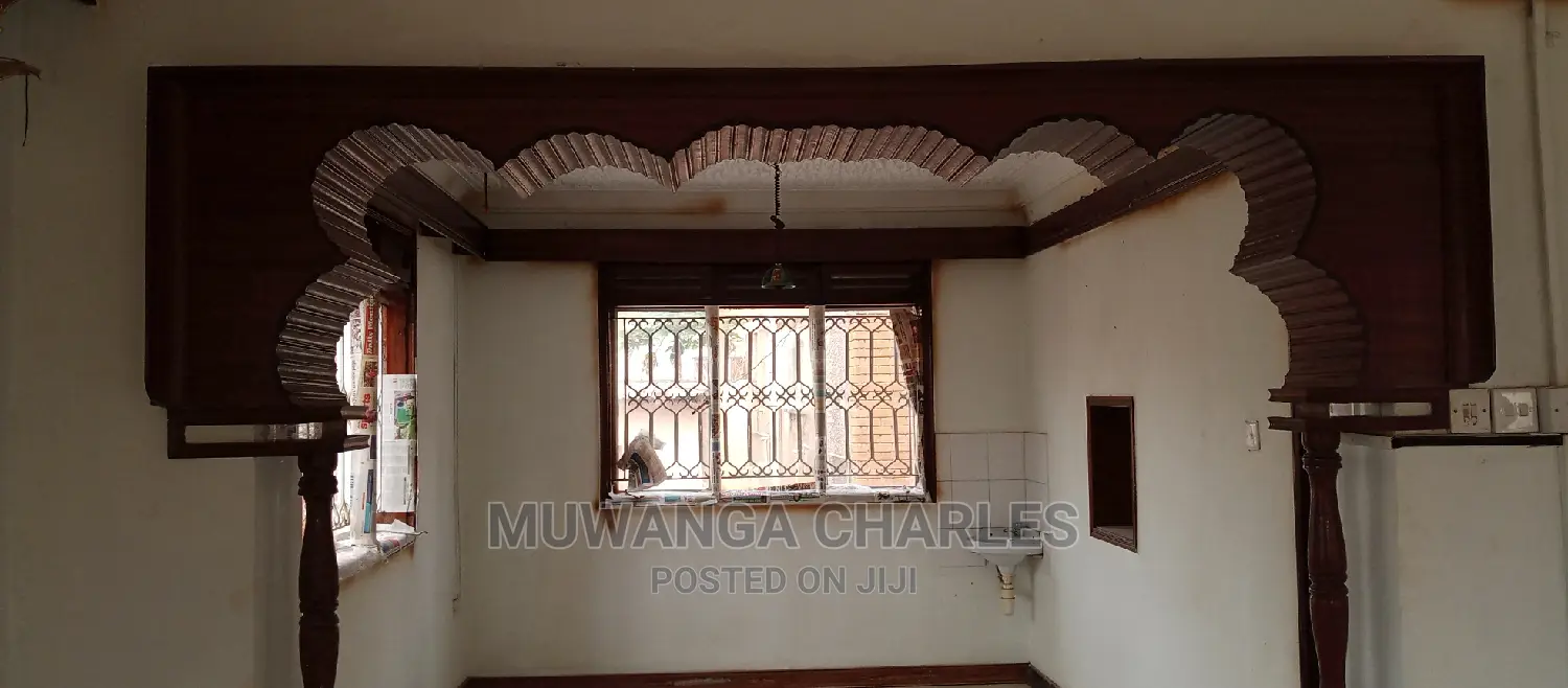 5bdrm Duplex in Fs Properties Ltd, Central Division for Rent