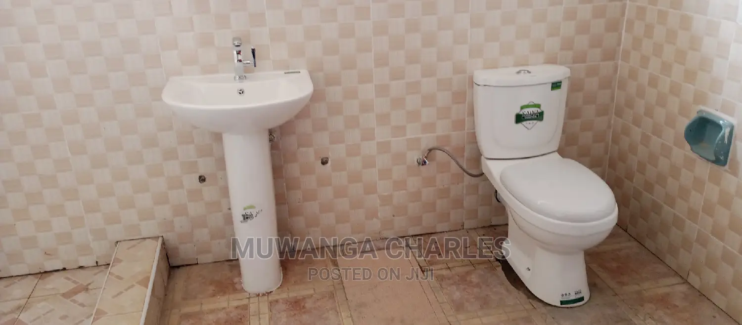 5bdrm Duplex in Fs Properties Ltd, Central Division for Rent