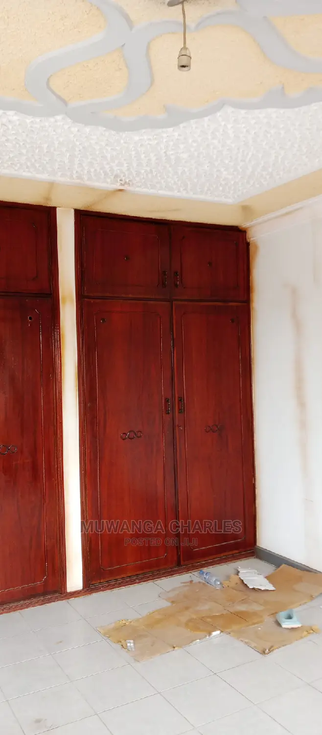 5bdrm Duplex in Fs Properties Ltd, Central Division for Rent