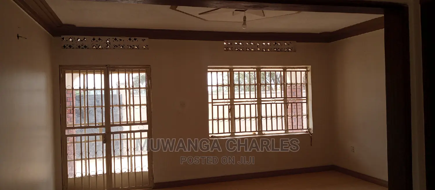 3bdrm House in Fs Properties Ltd, Central Division for Rent