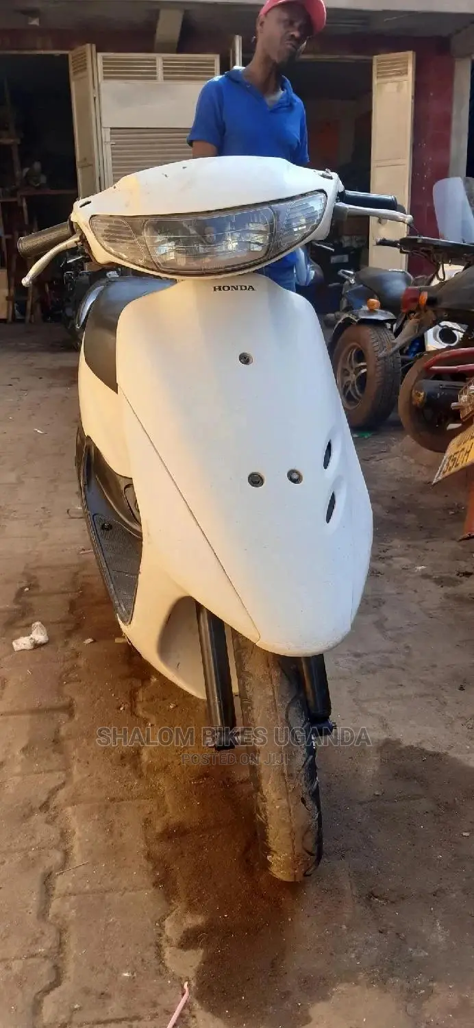 Honda Dio 2018 White