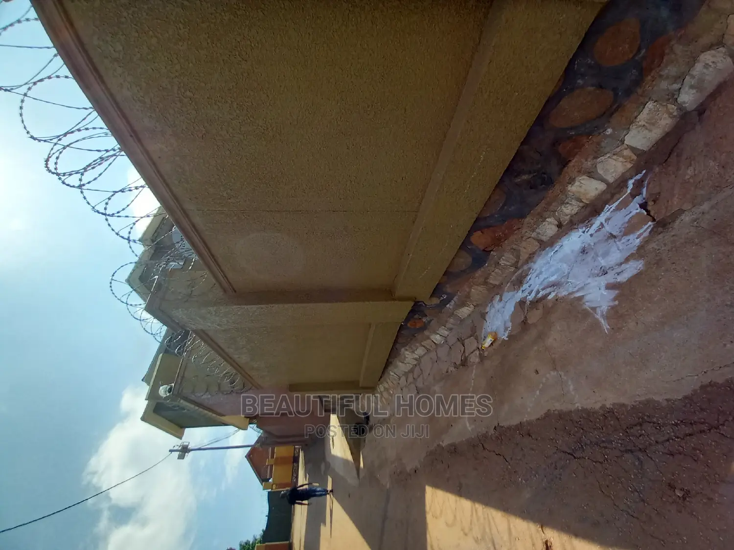Furnished 2bdrm Apartment in Kisaasi, Nakawa for Sale
