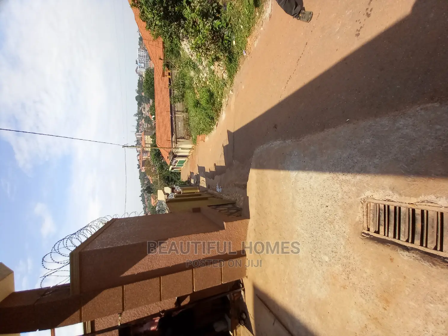 Furnished 2bdrm Apartment in Kisaasi, Central Division for Sale