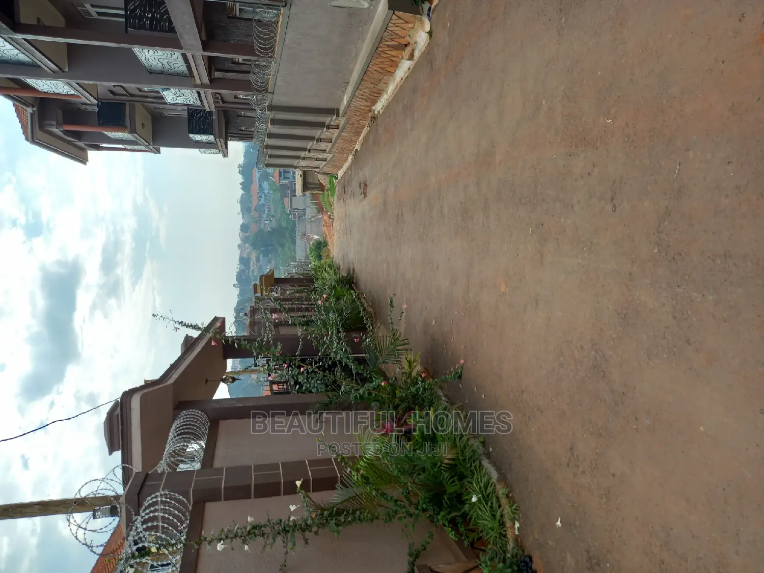 Furnished 2bdrm Apartment in Kisaasi, Central Division for Sale