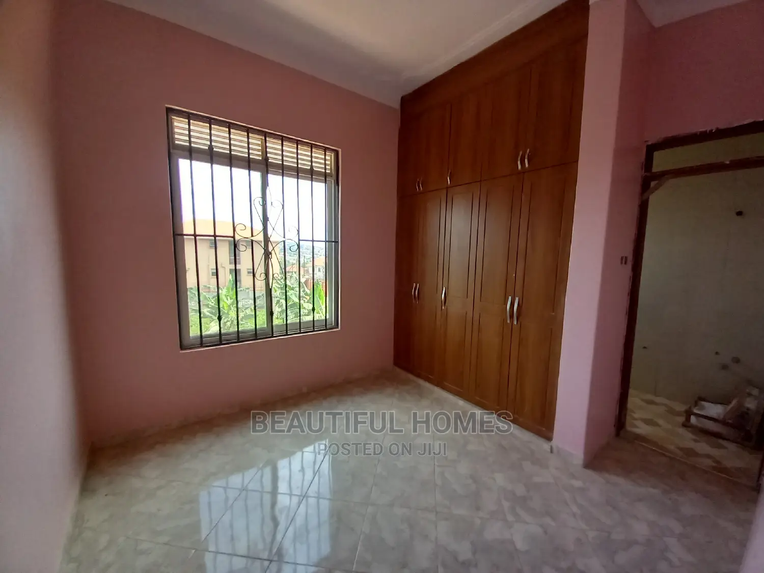 Furnished 2bdrm Block of Flats in Kyaliwajjara, Central Division
