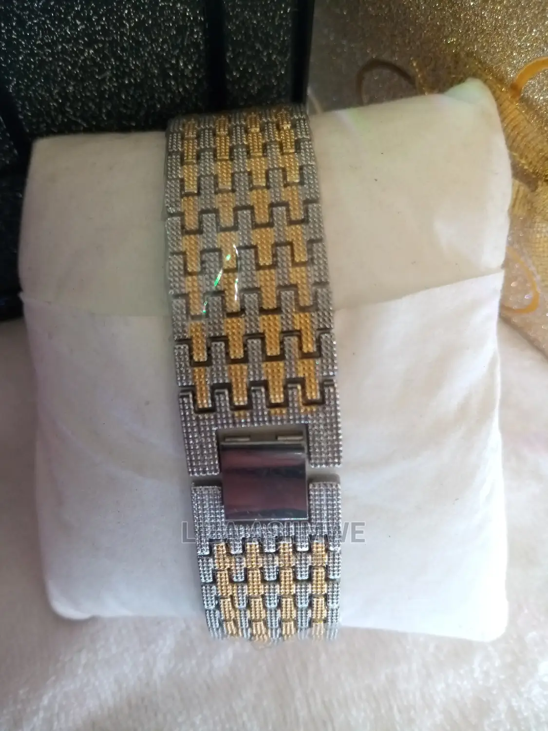 Simple Lady Watches Available