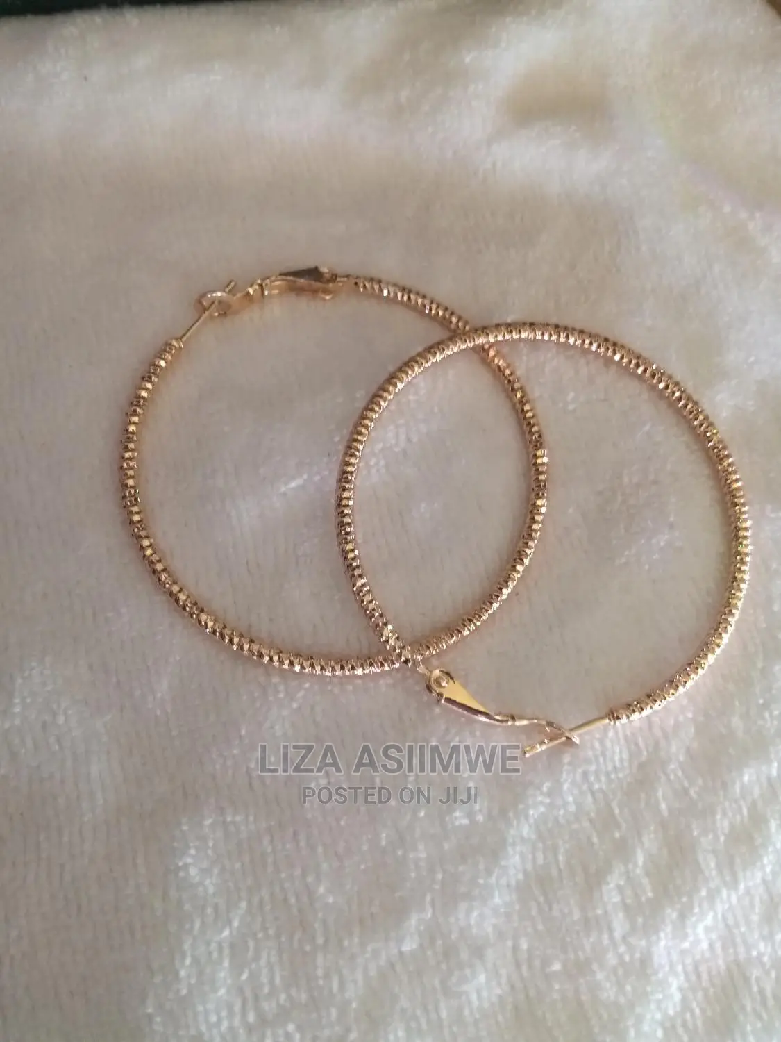 Quality Round Danglers Available