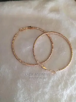 Quality Round Danglers Available