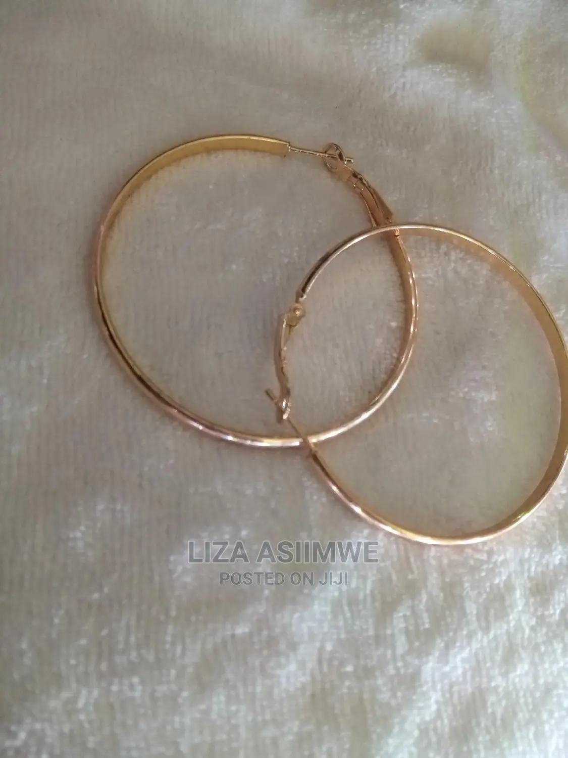 Quality Round Danglers Available
