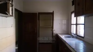 6bdrm Bungalow in Kololo Property, Central Division for Rent