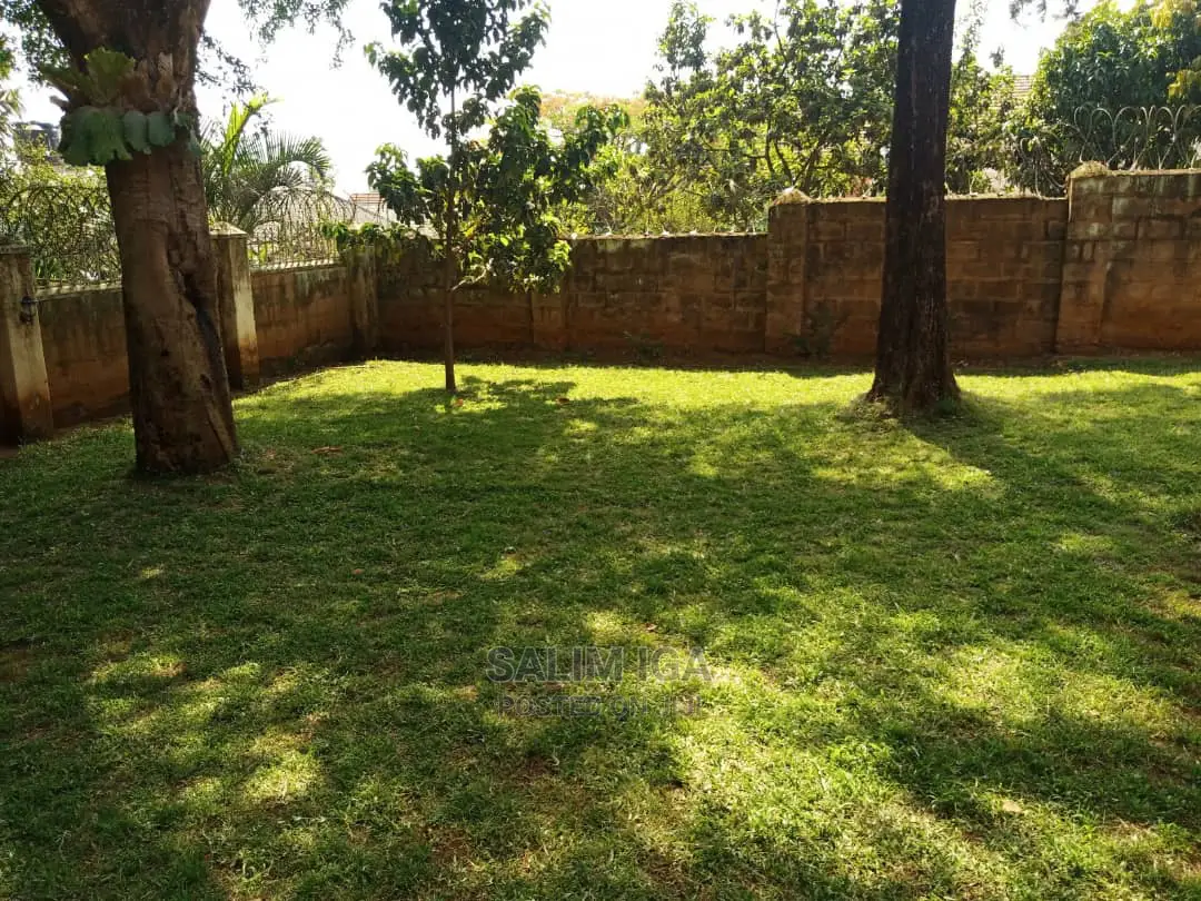 6bdrm Bungalow in Kololo Property, Central Division for Rent
