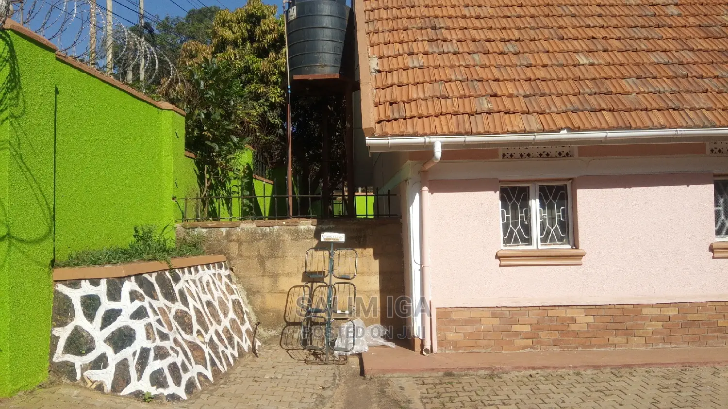 6bdrm Bungalow in Kololo Property, Central Division for Rent