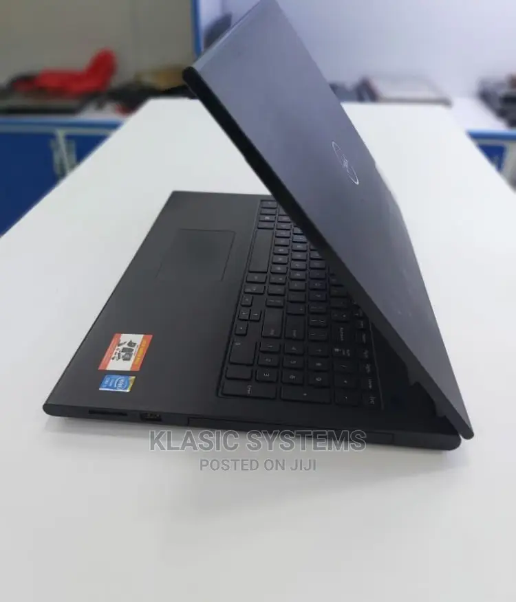 Laptop Dell Inspiron 3541 4GB Intel Core I5 500GB