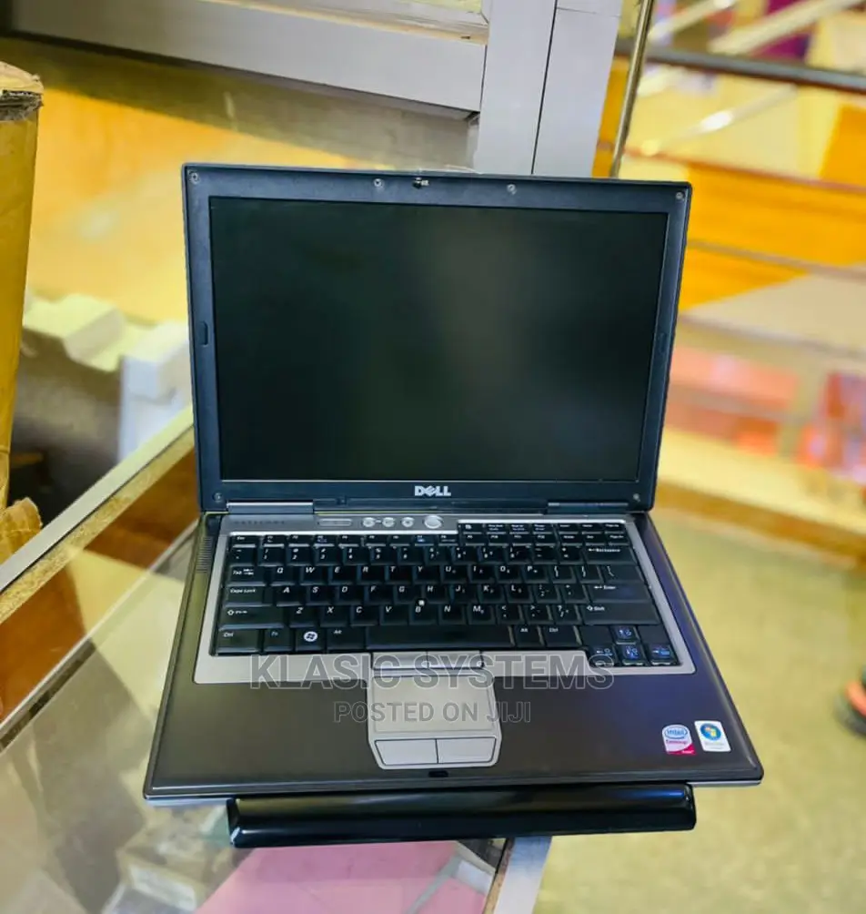 Laptop Dell Latitude D610 2GB Intel Core 2 Duo 160GB