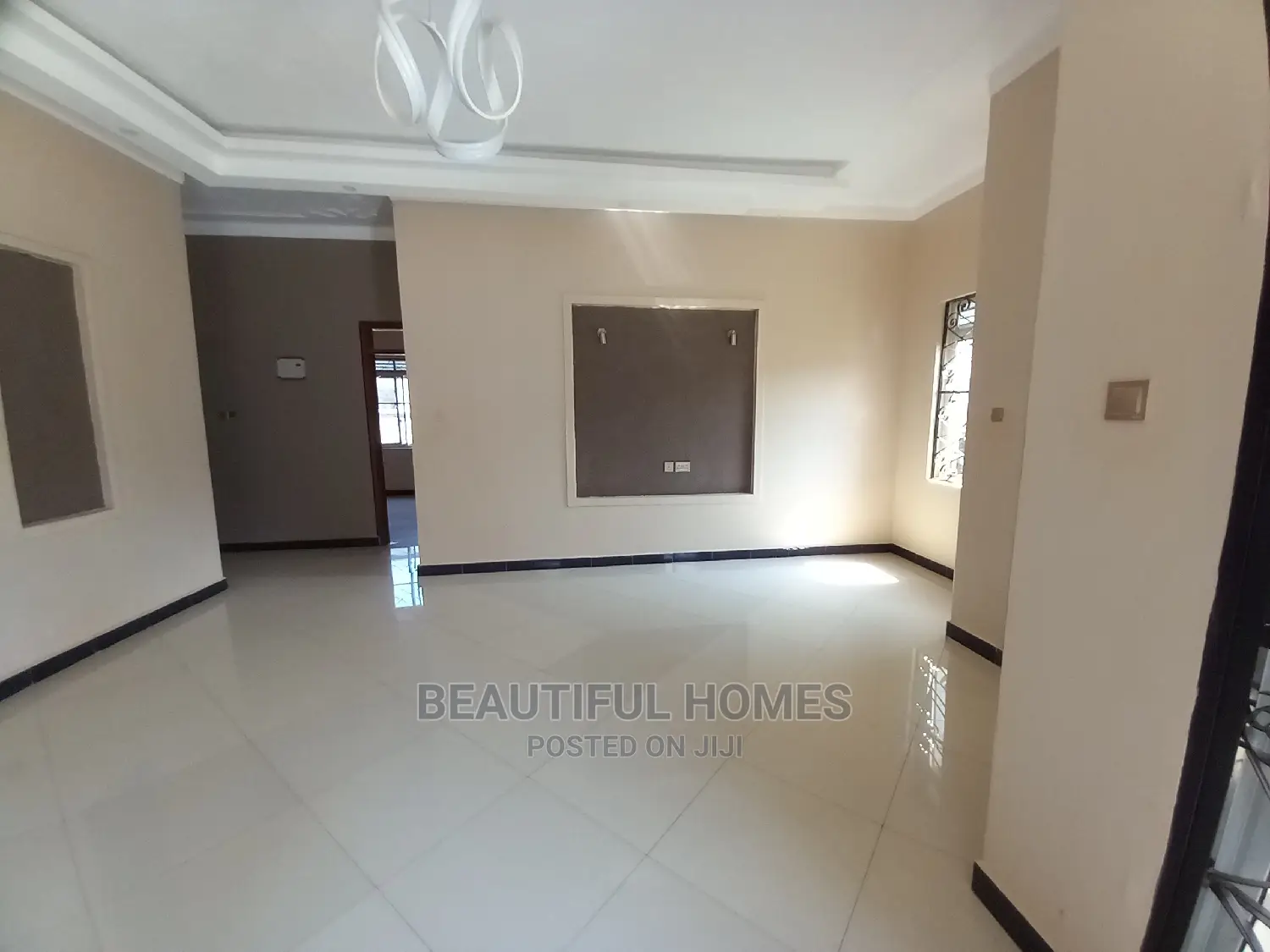 Furnished 4bdrm House in Kira Corporate for Sale