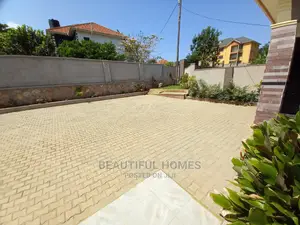 Furnished 4bdrm House in Kira Corporate for Sale