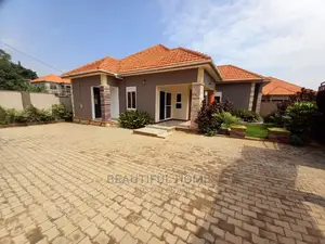 Furnished 4bdrm House in Kira Tarmack for Sale