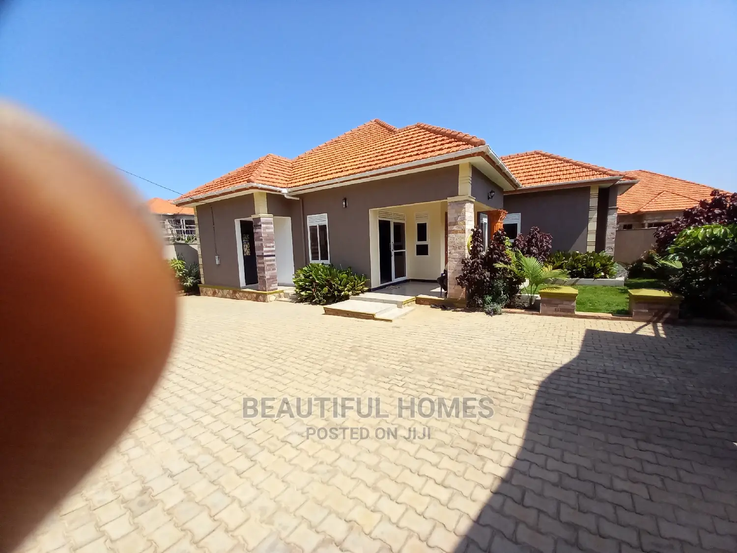 Furnished 4bdrm Bungalow in Kira High Class for Sale