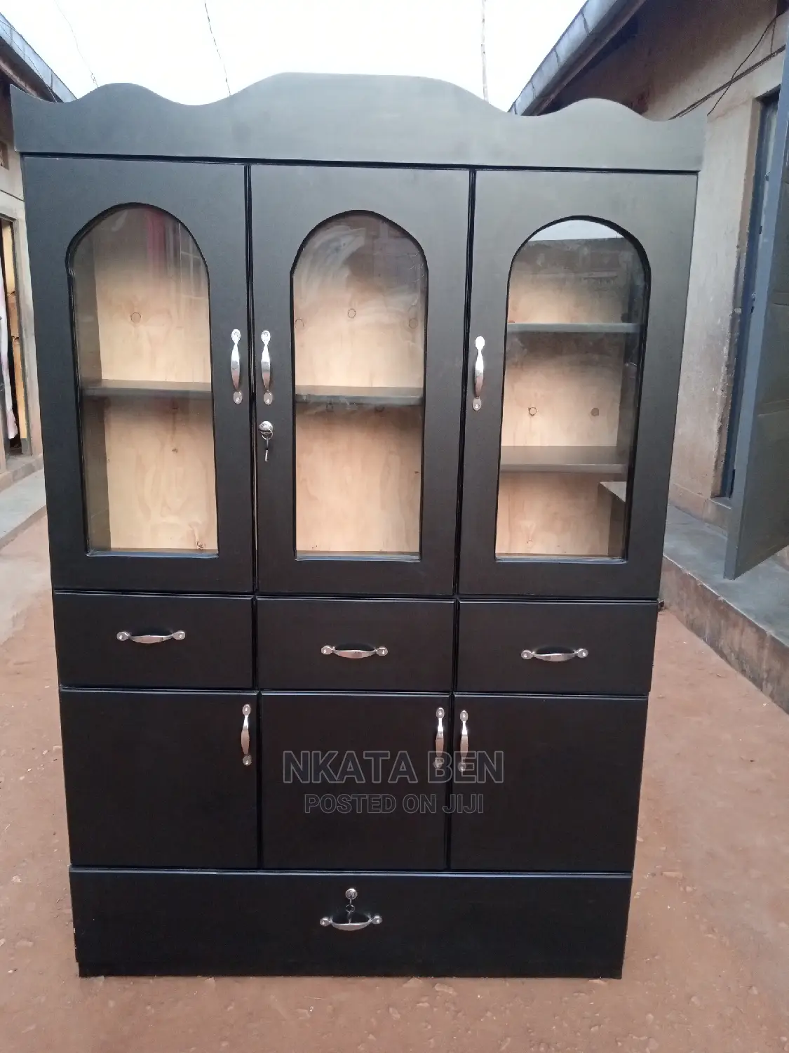 Black Side Board