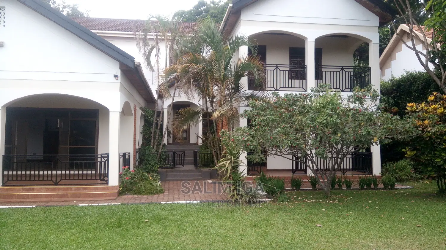 5bdrm Duplex in Kololo Property, Central Division for Rent