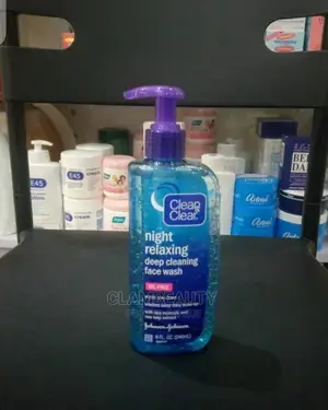 Clean Clear Night Relaxing Deep Cleaning Facial Wash 240ml
