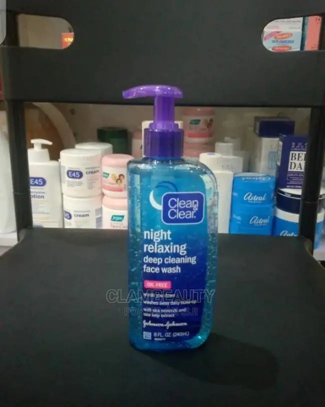 Clean Clear Night Relaxing Deep Cleaning Facial Wash 240ml