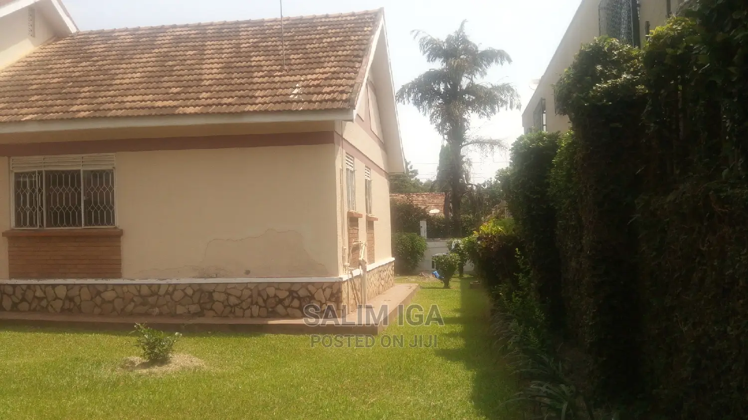 4bdrm Bungalow in Kololo Property, Central Division for Rent