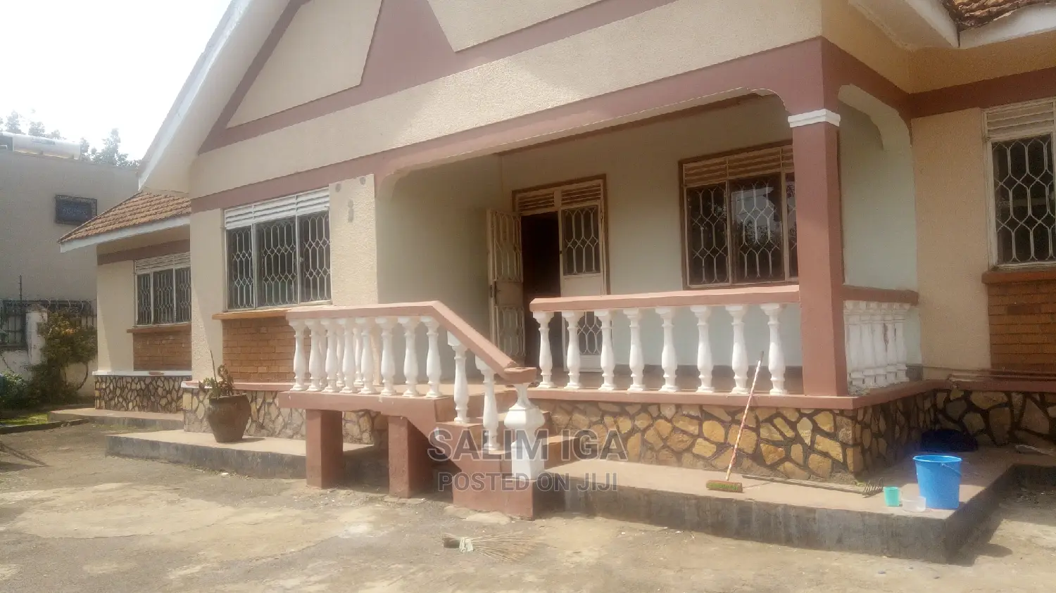 4bdrm Bungalow in Kololo Property, Central Division for Rent