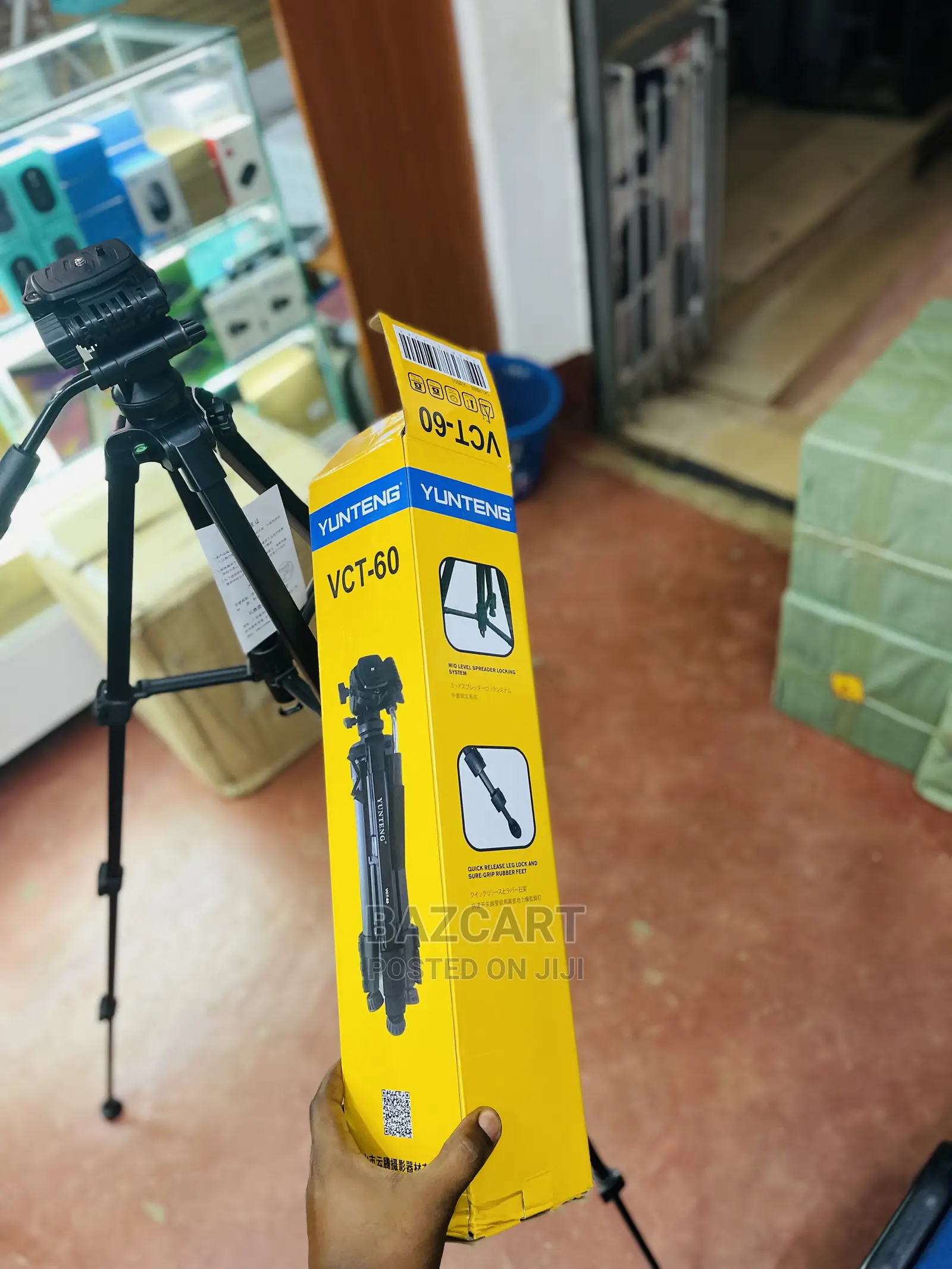 Professional Heavy Duty Camera Tripod. Yunteng VCT 668
