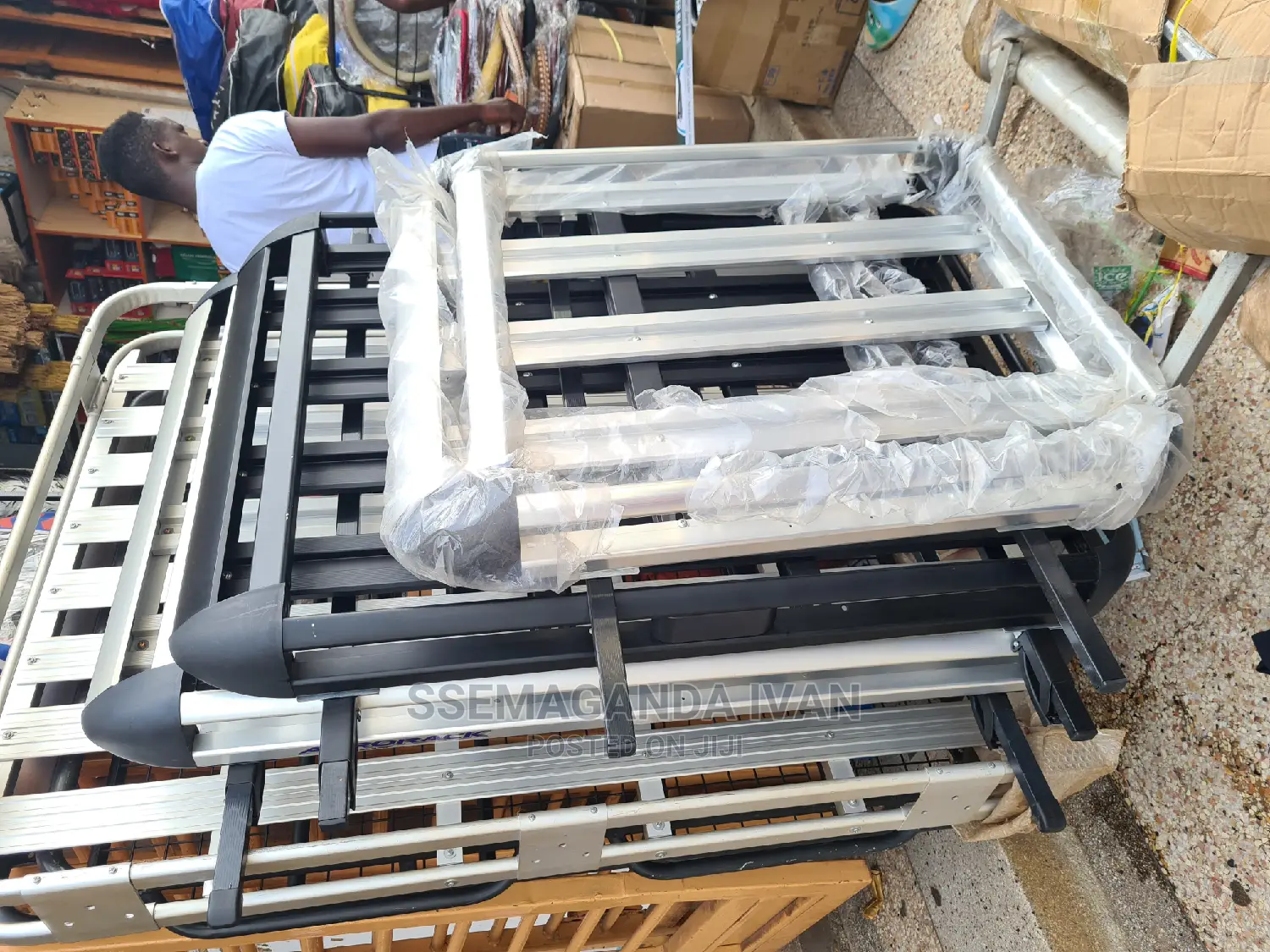 Car Roof Bed