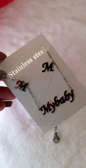 Stainless Steel Necklaces Available for the Ladies