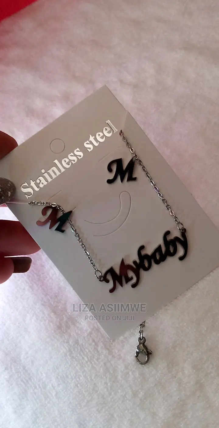 Stainless Steel Necklaces Available for the Ladies