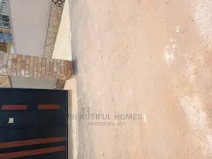 Furnished 4bdrm Bungalow in Kira for Sale