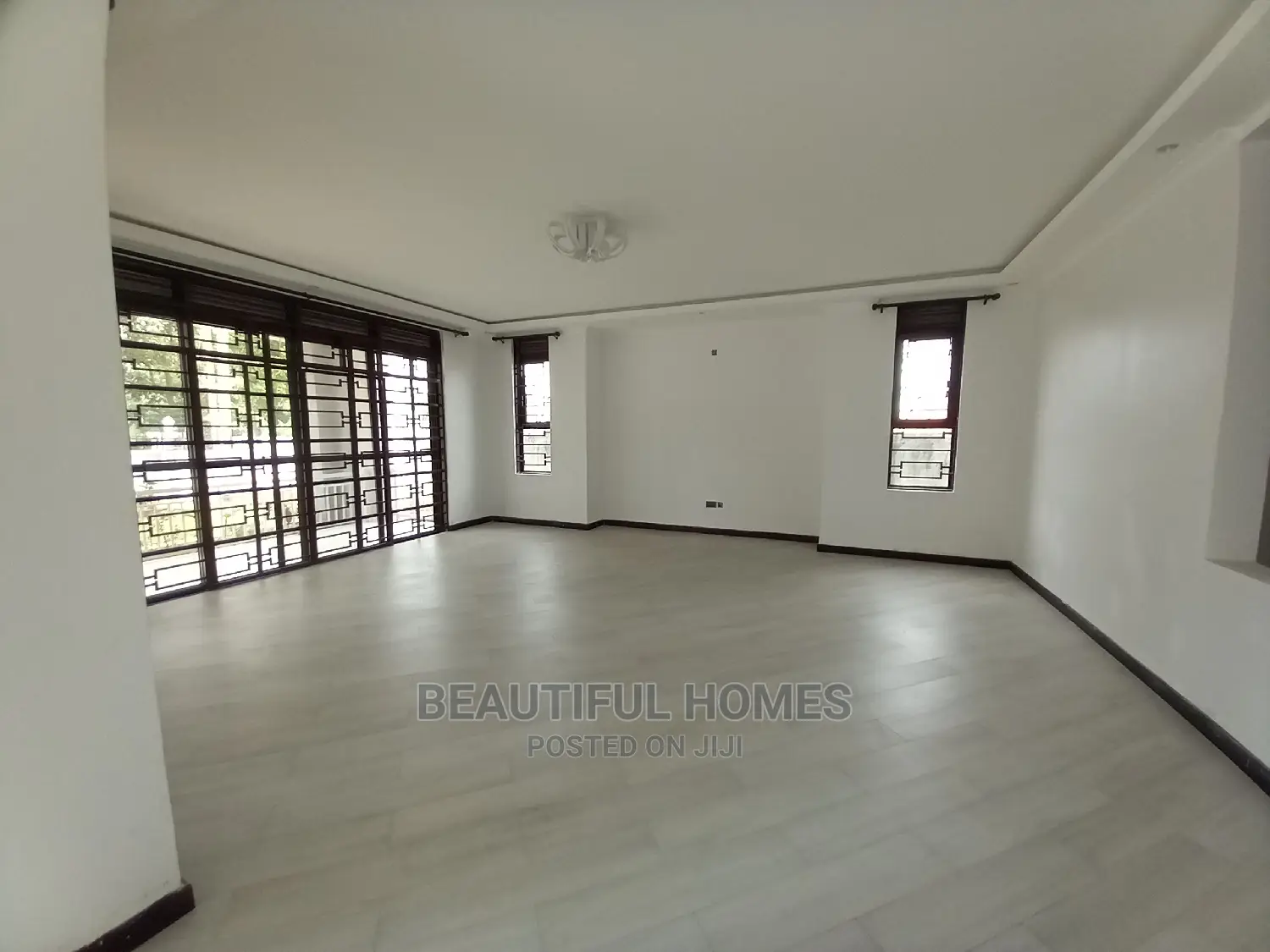 Furnished 6bdrm Mansion in Kiwatule Bidandi, Nakawa for Sale