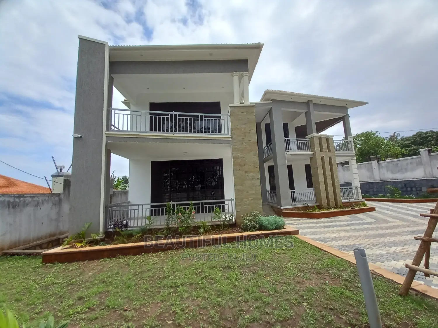 Furnished 6bdrm Mansion in Ministers Village, Central Division